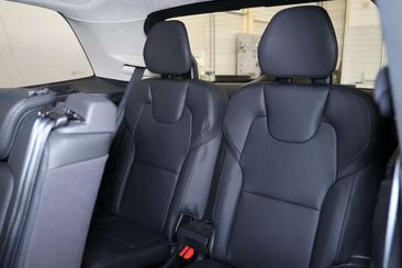 Volvo XC90 T8 Recharge AWD — photo 18
