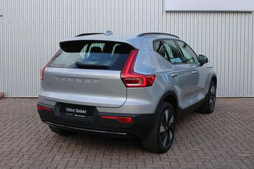 Volvo EX40 Single Motor Extended Range — photo 5