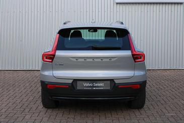 Volvo EX40 Single Motor Extended Range — photo 7