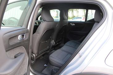 Volvo EX40 Single Motor Extended Range — photo 12