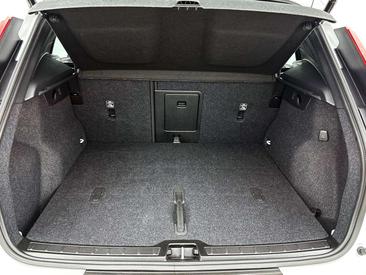 Volvo XC40 B4 — photo 20