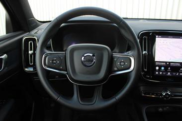 Volvo EX40 Single Motor Extended Range — photo 14