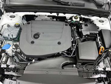 Volvo XC40 B4 — photo 22