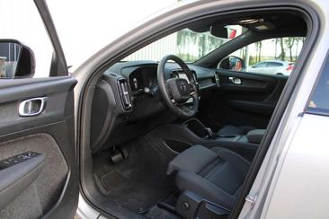 Volvo EX40 Single Motor Extended Range — photo 15