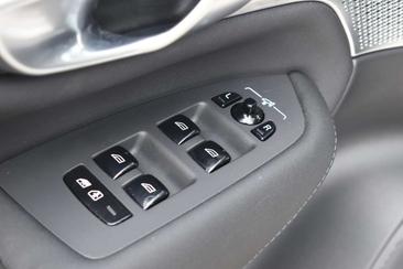 Volvo XC90 T8 Recharge AWD — photo 44