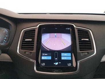 Volvo XC90 D5 AWD — photo 12