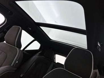 Volvo XC40 B4 — photo 32