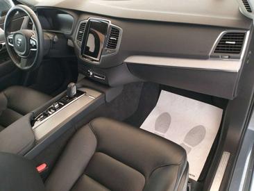 Volvo XC90 D5 AWD — photo 19