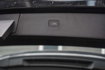 Volvo EX30 — photo 11
