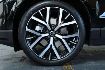 Volvo EX30 — photo 7
