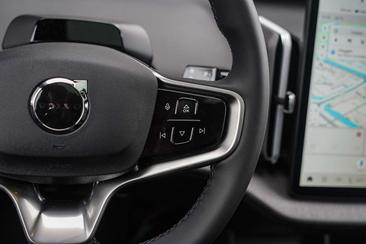 Volvo EX30 — photo 18