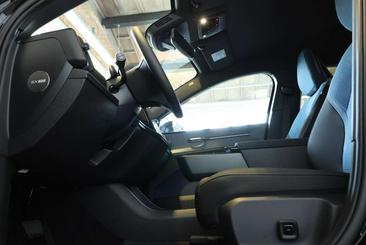 Volvo EX30 — photo 8