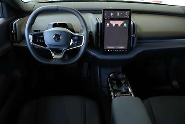 Volvo EX30 — photo 10