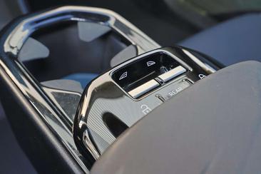 Volvo EX30 AWD — photo 8
