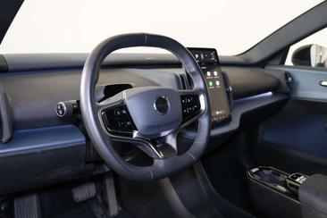 Volvo EX30 AWD — photo 11