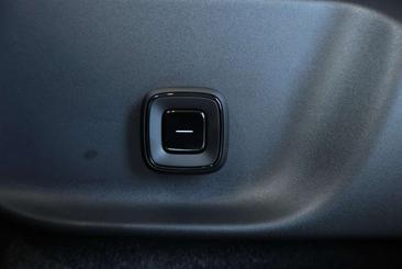 Volvo EX30 — photo 19