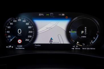 Volvo XC40 T4 Recharge — photo 17