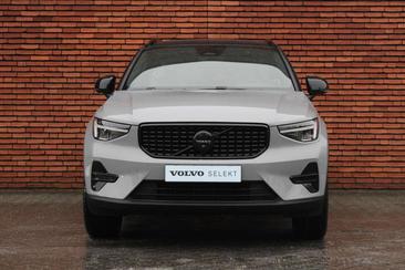 Volvo XC40 B4 — photo 20