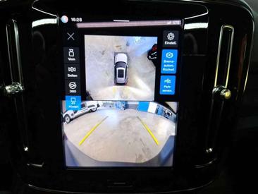 Volvo XC40 Recharge Single Motor Extended Range — photo 12