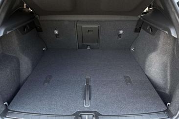 Volvo XC40 B4 — photo 21