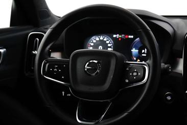 Volvo XC40 T5 Recharge — photo 10