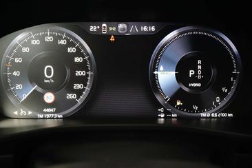 Volvo XC40 T5 Recharge — photo 20