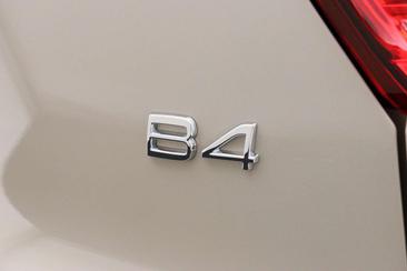 Volvo XC40 B4 — photo 31