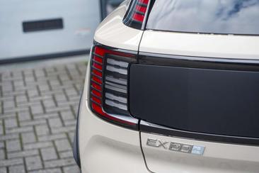 Volvo EX30 — photo 8