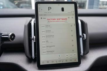 Volvo EX30 — photo 23