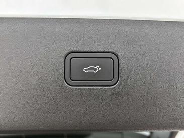 Volvo EX30 Single Motor Extended Range — photo 19