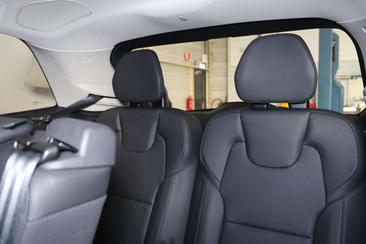 Volvo XC90 T8 Recharge AWD — photo 17