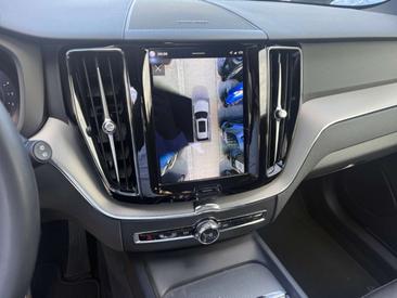 Volvo XC60 B4 D AWD — photo 10