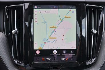 Volvo XC60 T8 Recharge AWD — photo 6