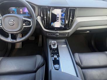Volvo XC60 B4 D AWD — photo 12