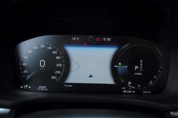 Volvo XC60 T8 Recharge AWD — photo 15