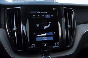 Volvo XC60 T8 Recharge AWD — photo 27