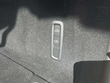 Volvo XC60 B5 AWD — photo 18