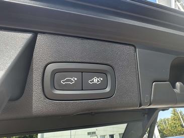 Volvo XC60 B5 AWD — photo 19
