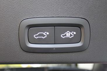 Volvo XC40 B4 — photo 9