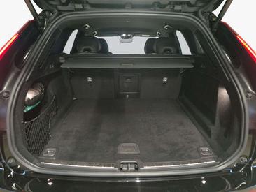 Volvo XC60 B4 D AWD — photo 11