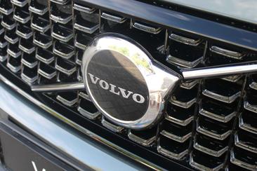 Volvo XC40 B4 — photo 13