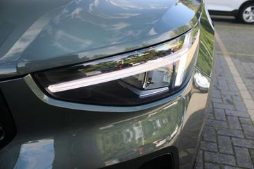 Volvo XC40 B4 — photo 14