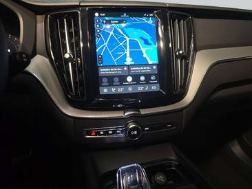 Volvo XC60 B4 D AWD — photo 15