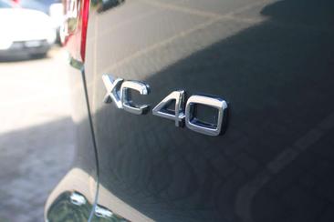 Volvo XC40 B4 — photo 16