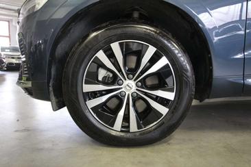 Volvo XC60 B5 — photo 18
