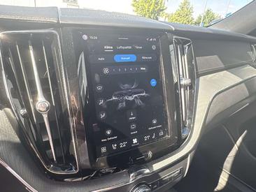 Volvo XC60 B5 AWD — photo 26