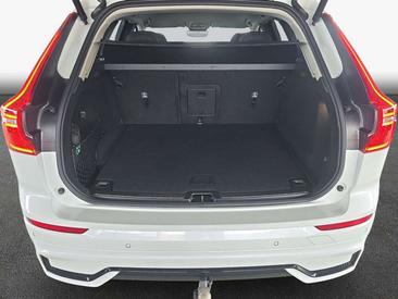 Volvo XC60 B5 — photo 11