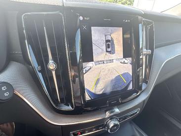 Volvo XC60 B5 AWD — photo 30