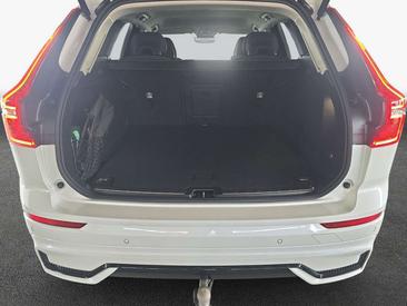 Volvo XC60 B5 — photo 11