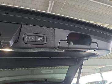 Volvo XC60 B5 — photo 18